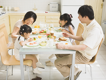 幼児食になったら食卓を家族で囲む 子育てお役立ち百科 こそだて