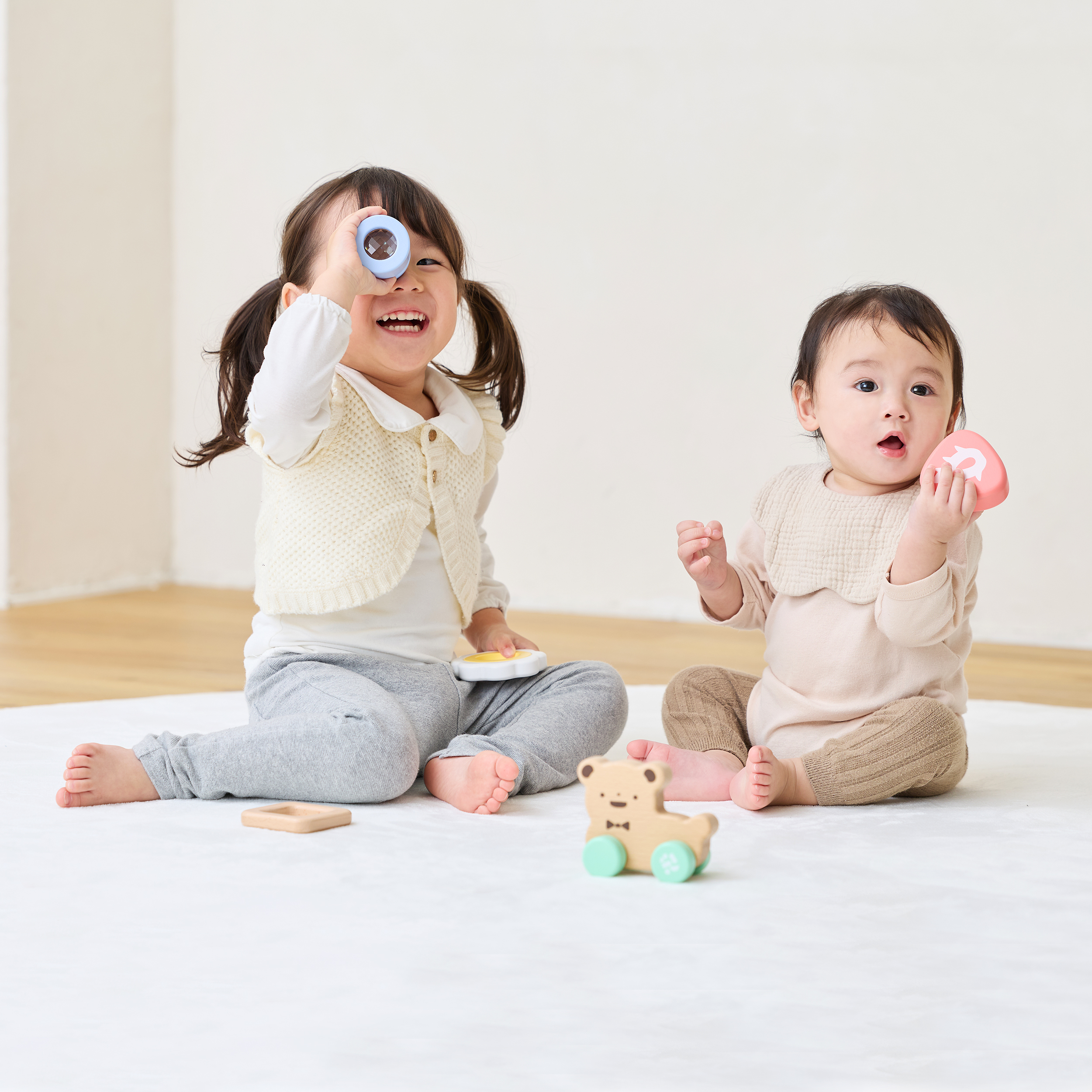 0歳からのベビー向け木製知育玩具セット発売