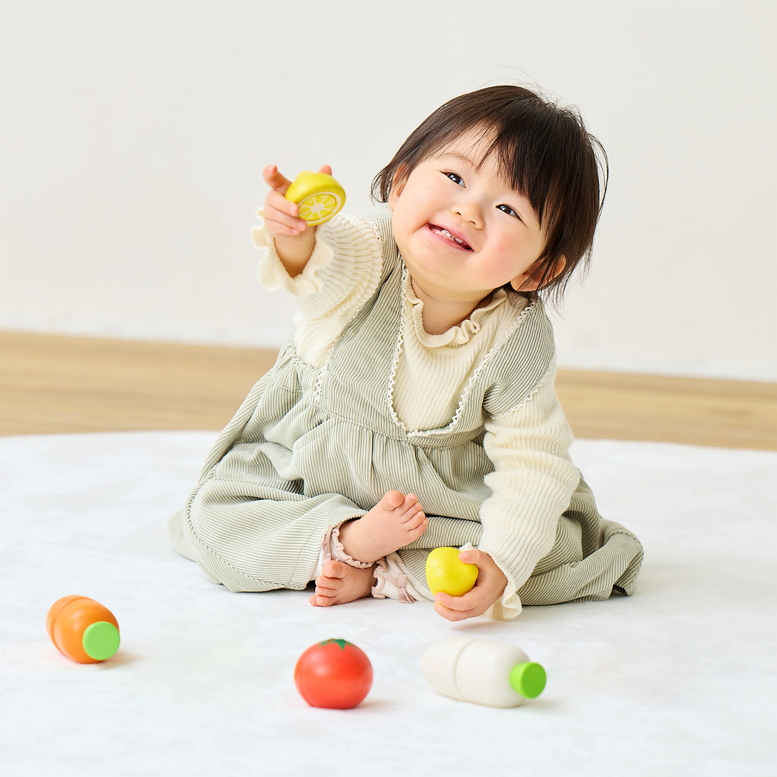 0歳からのベビー向け木製知育玩具セット発売